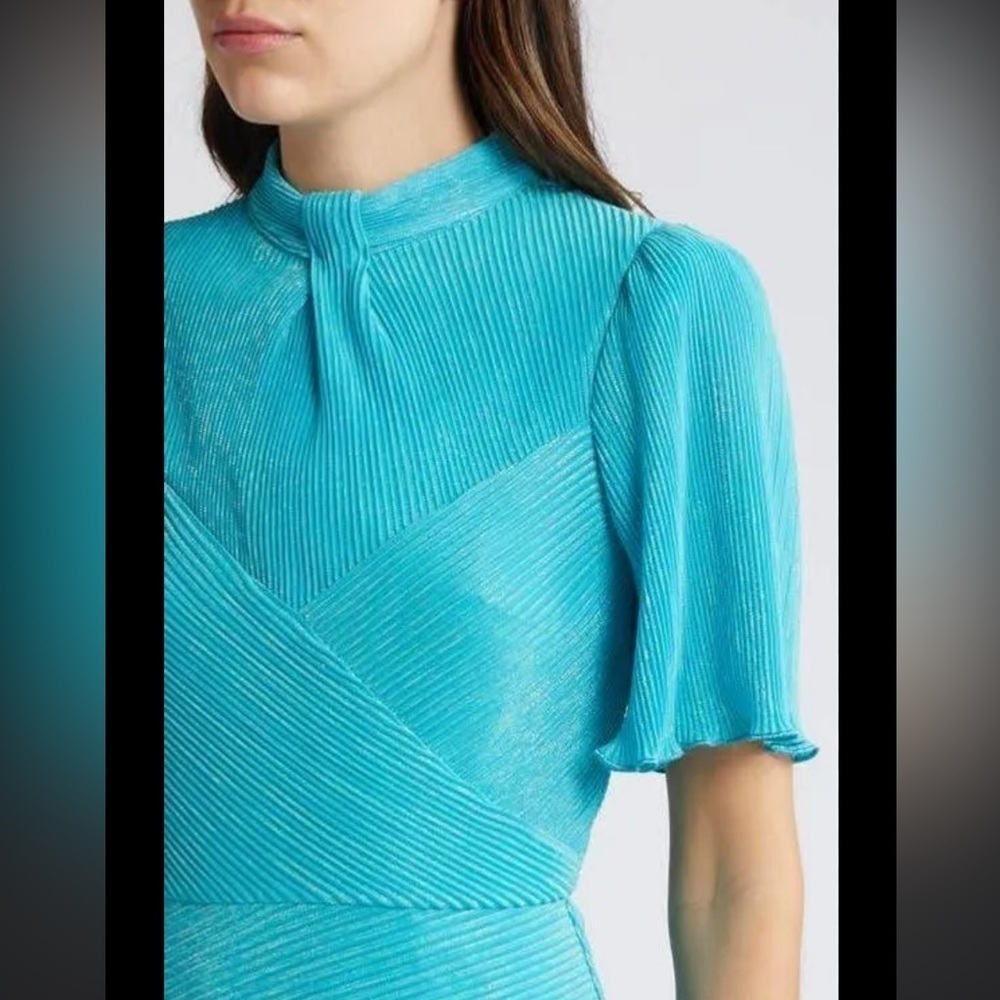 Saylor Marbella Ruffle Texture Dress - Picture 2 of 14